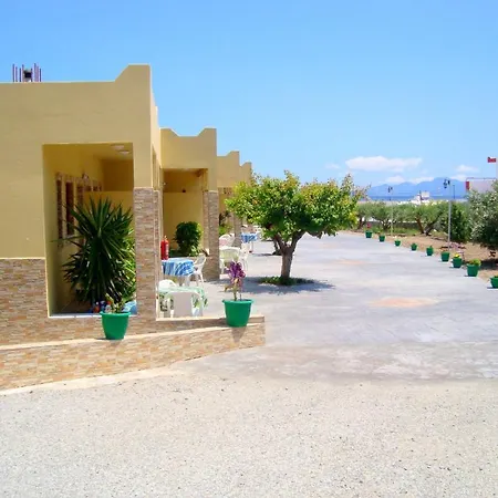 Aparthotel Efi Studio 3*