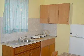 Apartahotel Efi Studio