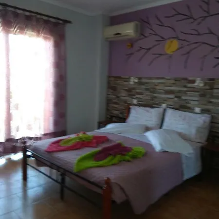 Apartahotel Efi Studio Kéfalos